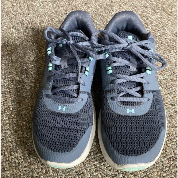 Ladies size 8.5 under armour sneakers - Picture 1 of 4